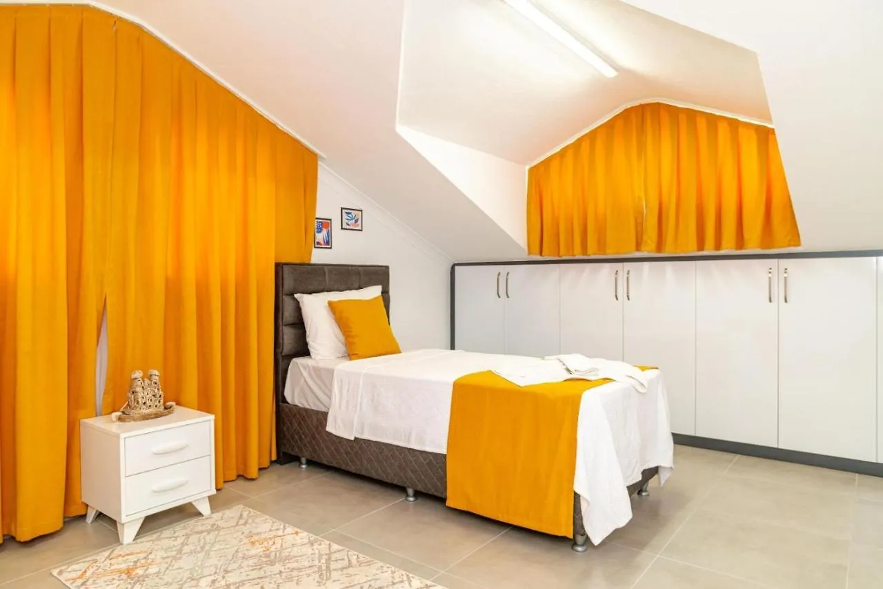 Villa Hisaroenue'De 4 Yatak Odali Villa-Villa Bahama Fethiye Turquia