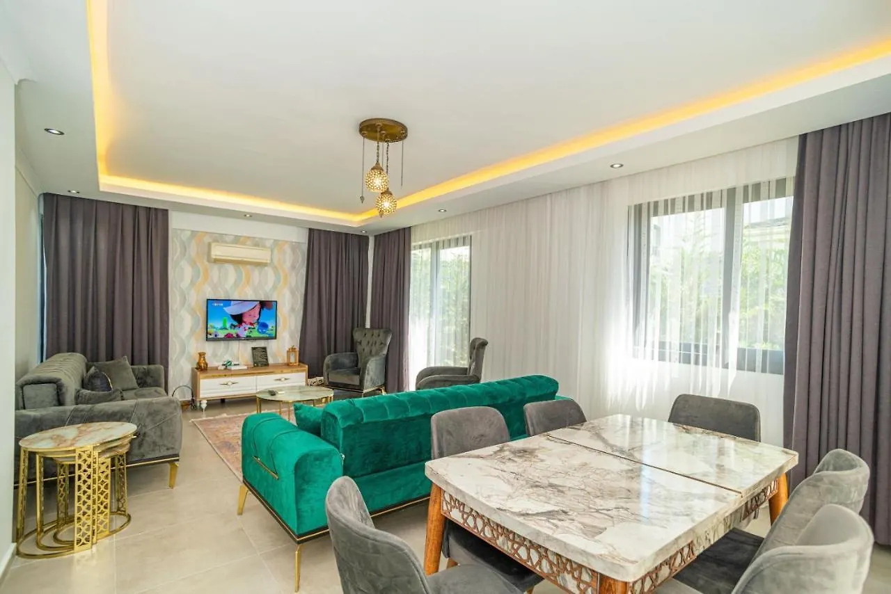 Hisaroenue'De 4 Yatak Odali Villa-Villa Bahama Fethiye 0*,  Turquia